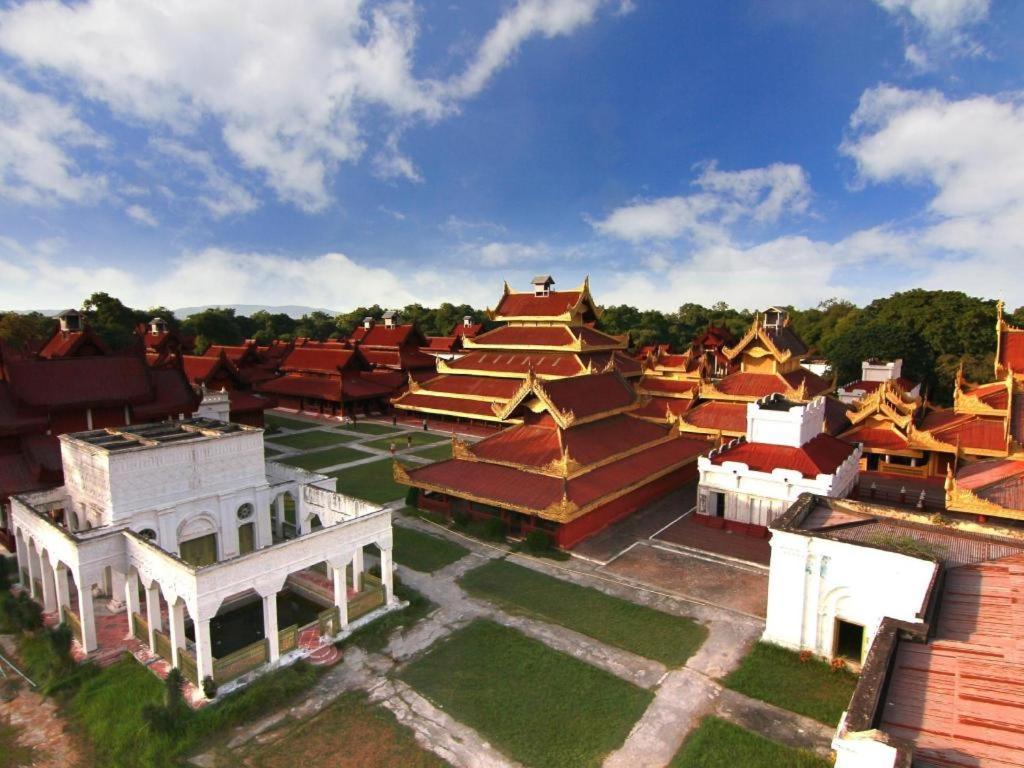 Silver City Hotel Mandalay Exterior photo