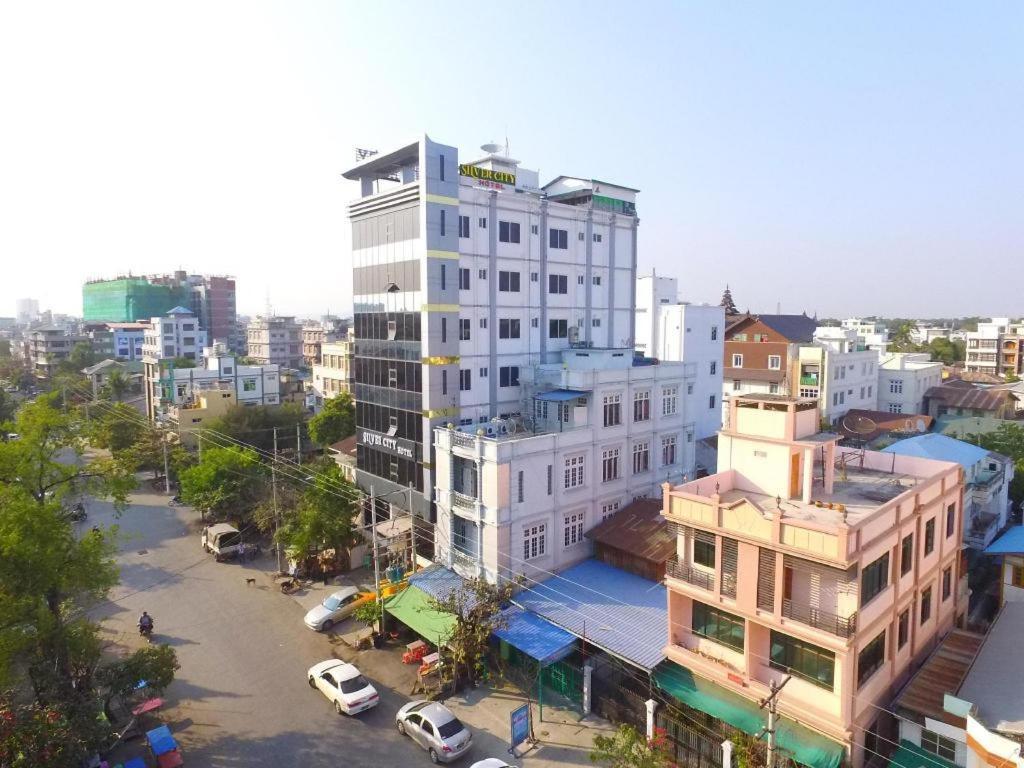 Silver City Hotel Mandalay Exterior photo