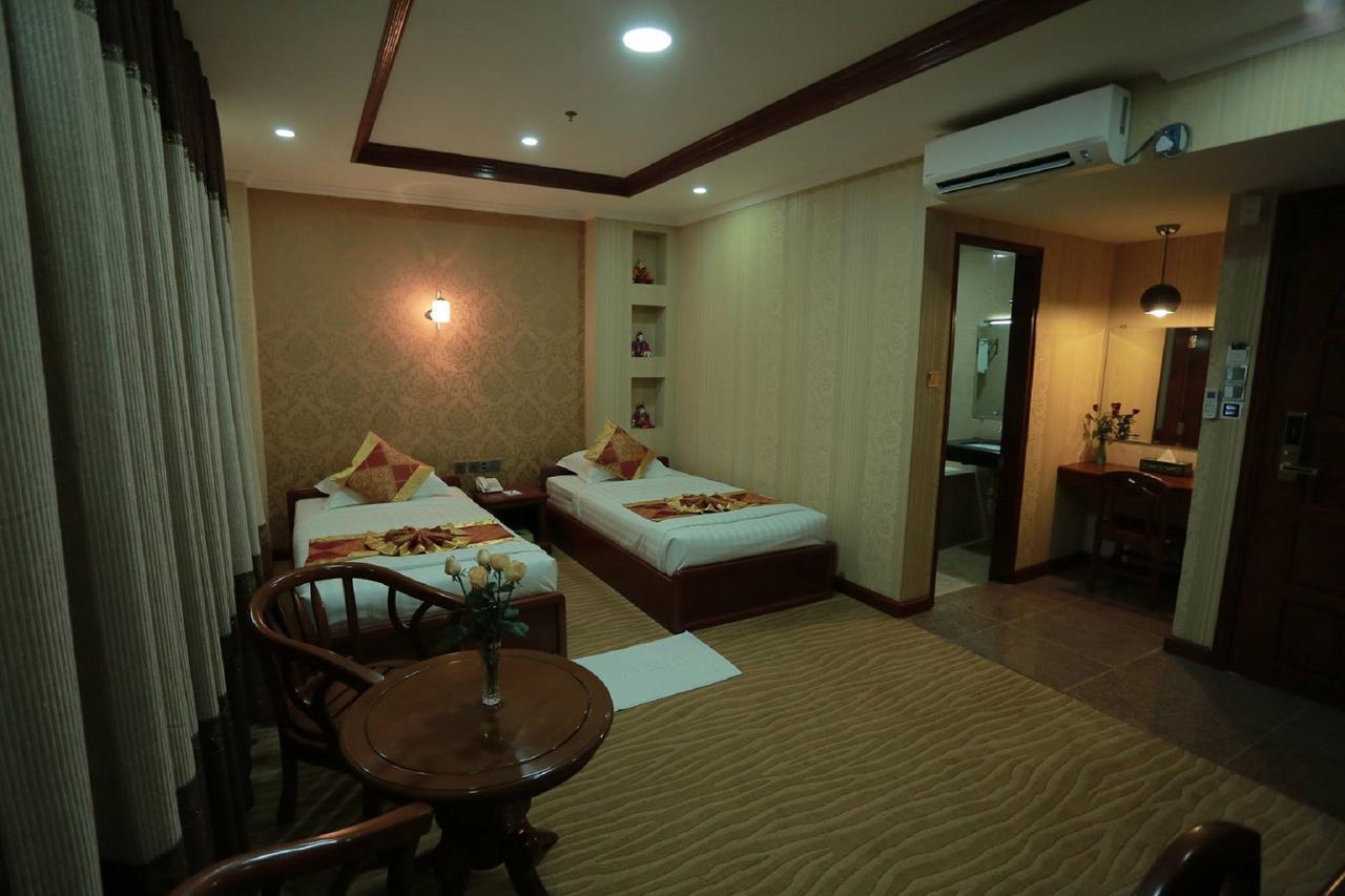 Silver City Hotel Mandalay Exterior photo
