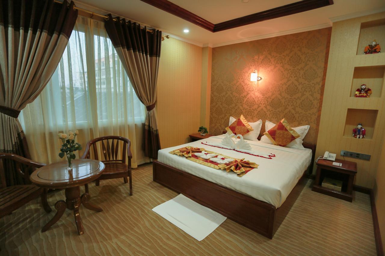 Silver City Hotel Mandalay Exterior photo