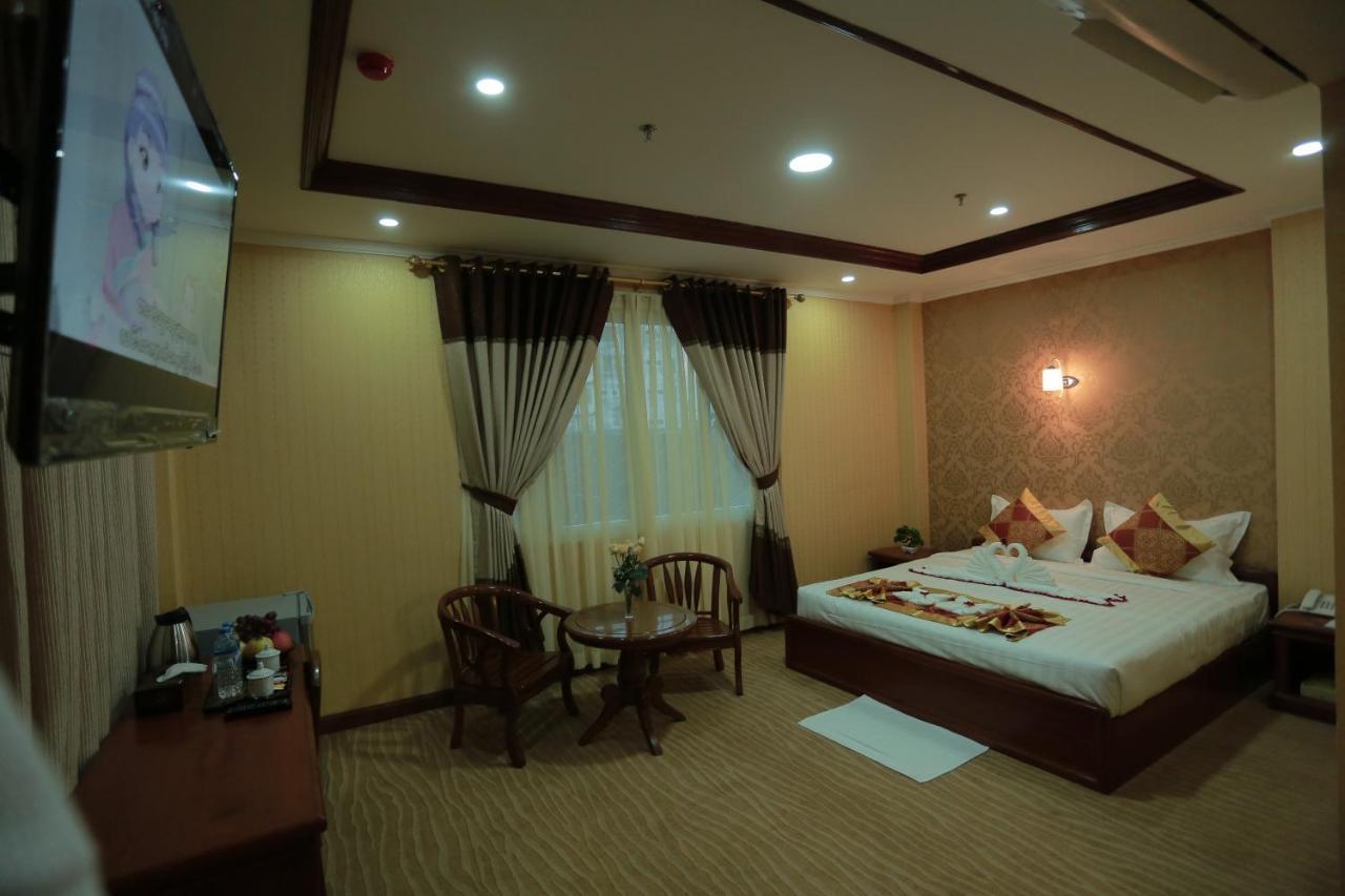 Silver City Hotel Mandalay Exterior photo